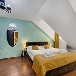 Garni Virgo 3*