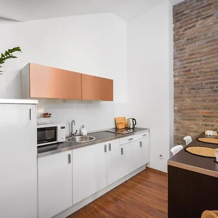 Отель Garni Virgo Братислава