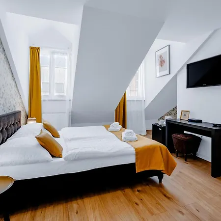 Hotell Garni Virgo