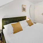 Hotel Garni Virgo Pressburg