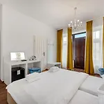 Hotel Garni Virgo Pressburg