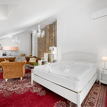 Garni Virgo Hotel 3*